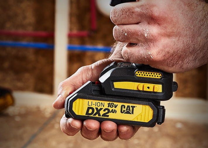 CAT Akumulator Li-Ion 18V 2Ah DXB2 2